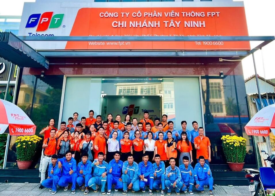Lắp Mạng Wifi FPT Tây Ninh 1 Van-phong-giao-dich-fpt-tay-ninh